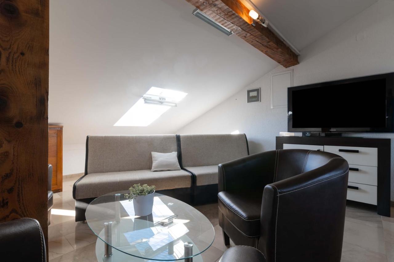 Beachfront Apartments Calm Sea Preko Exterior foto